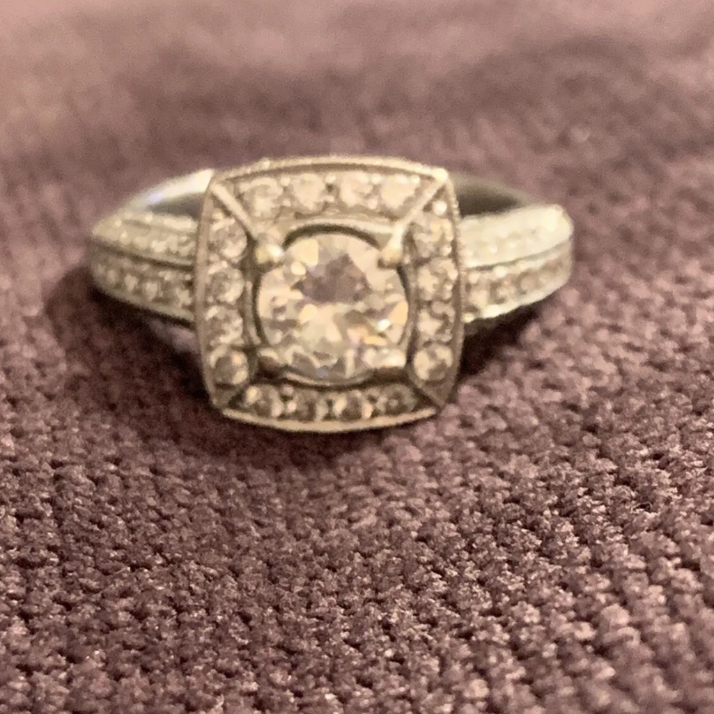 18k Gold Diamond Halo Engagement Ring